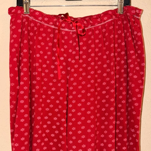Cacique Lane Bryant Christmas Red & White Snowflake Pajama Set- Size 14/16 - Picture 11 of 14